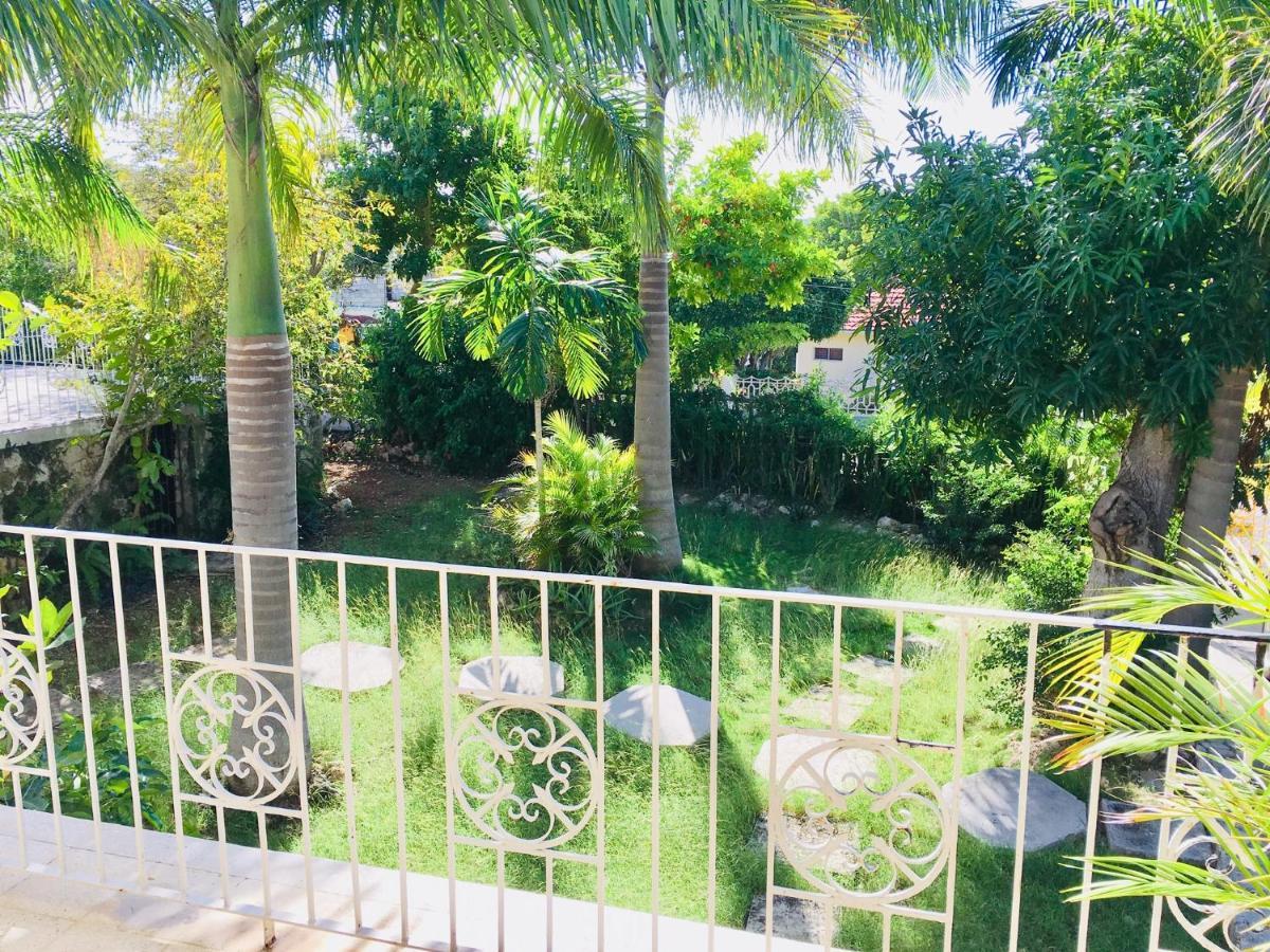African Symbol Guest House Montego Bay Exterior foto