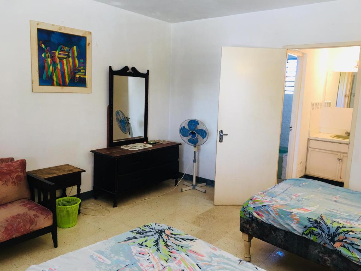 African Symbol Guest House Montego Bay Exterior foto
